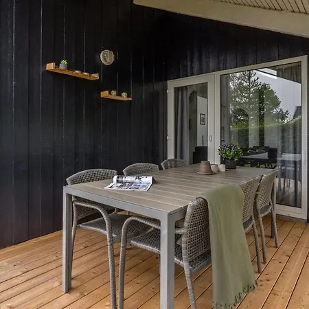 Сasa de vacaciones Petrus - 750m From The Sea By Interhome Hejls